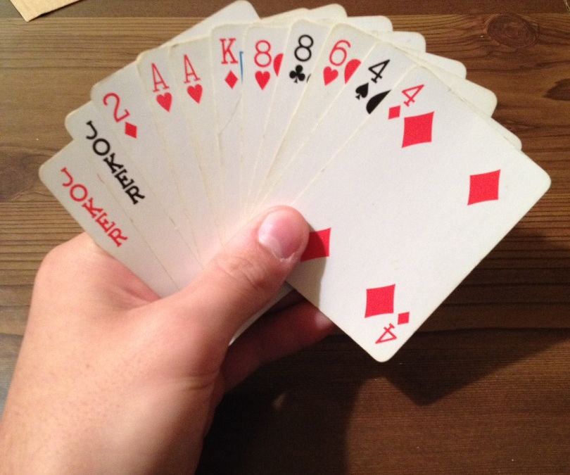 How to play Canasta image 1